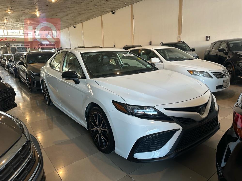 تۆیۆتا کامری